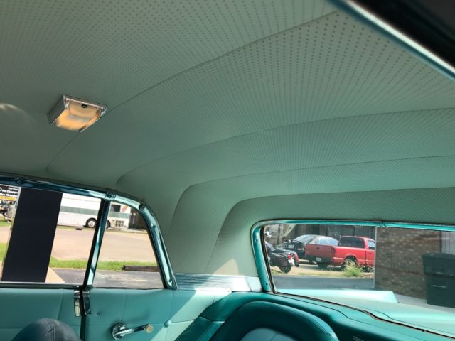 1960 Ford Thunderbird - photo 6