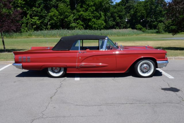 1960 Ford Thunderbird - photo 2