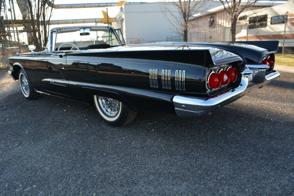 1960 Ford Thunderbird Convertible - photo 13