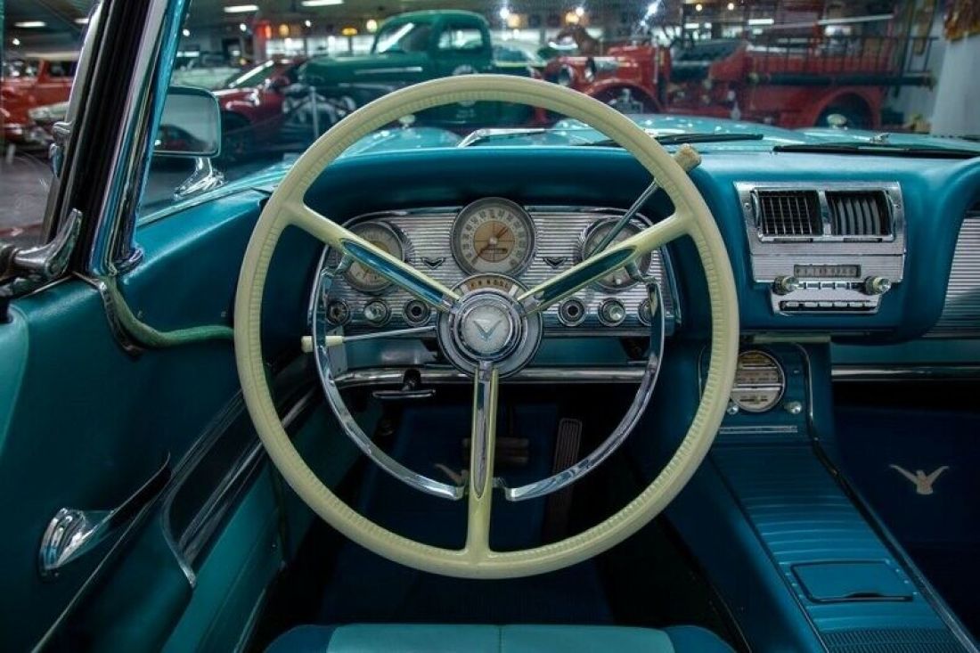 1960 Ford Thunderbird Convertible - photo 8