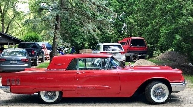 1960 Ford Thunderbird Hard Top - photo 4