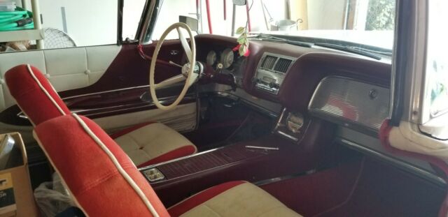 1960 Ford Thunderbird - photo 6