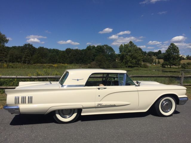 1960 Ford Thunderbird - photo 2