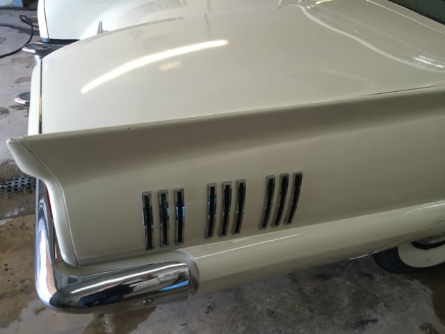 1960 Ford Thunderbird - photo 9