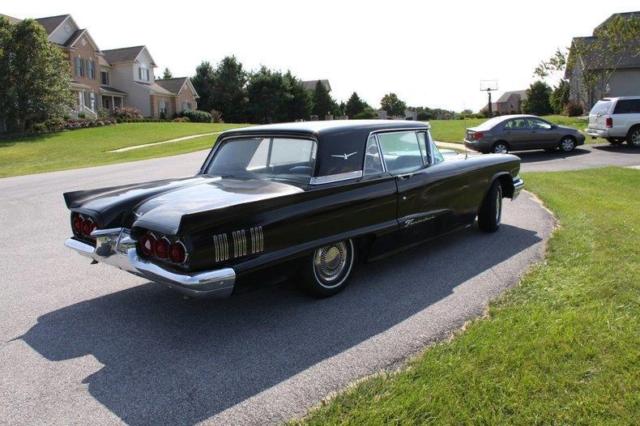 1960 Ford Thunderbird Standard - photo 4
