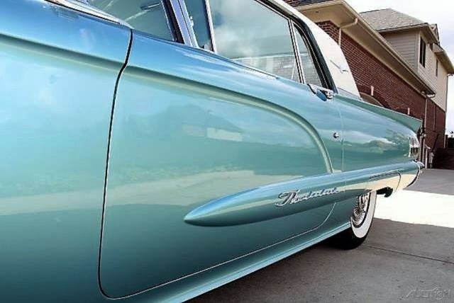 1960 Ford Thunderbird - photo 11