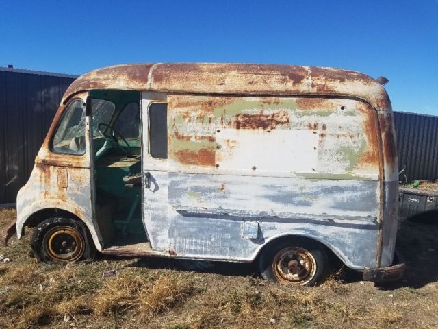 1960 International Harvester Metro Delivery van - photo 3