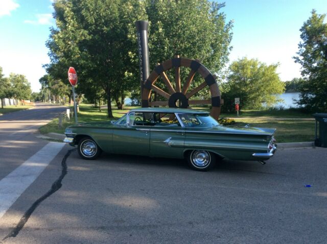 1960 Chevrolet Impala - photo 2