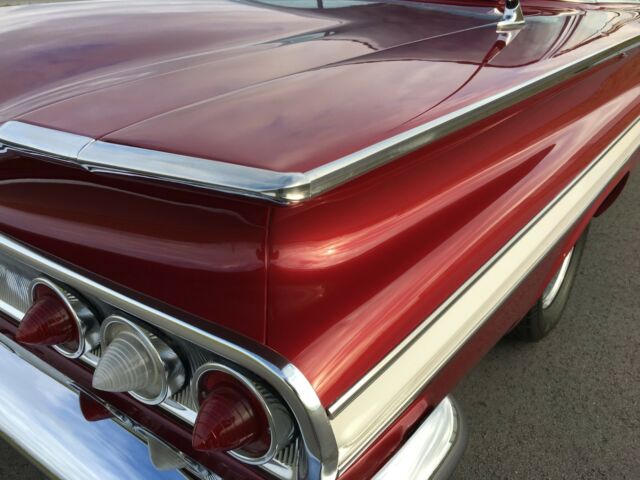 1960 Chevrolet Impala SPORT COUPE BUBBLE TOP RESTOMOD - photo 8
