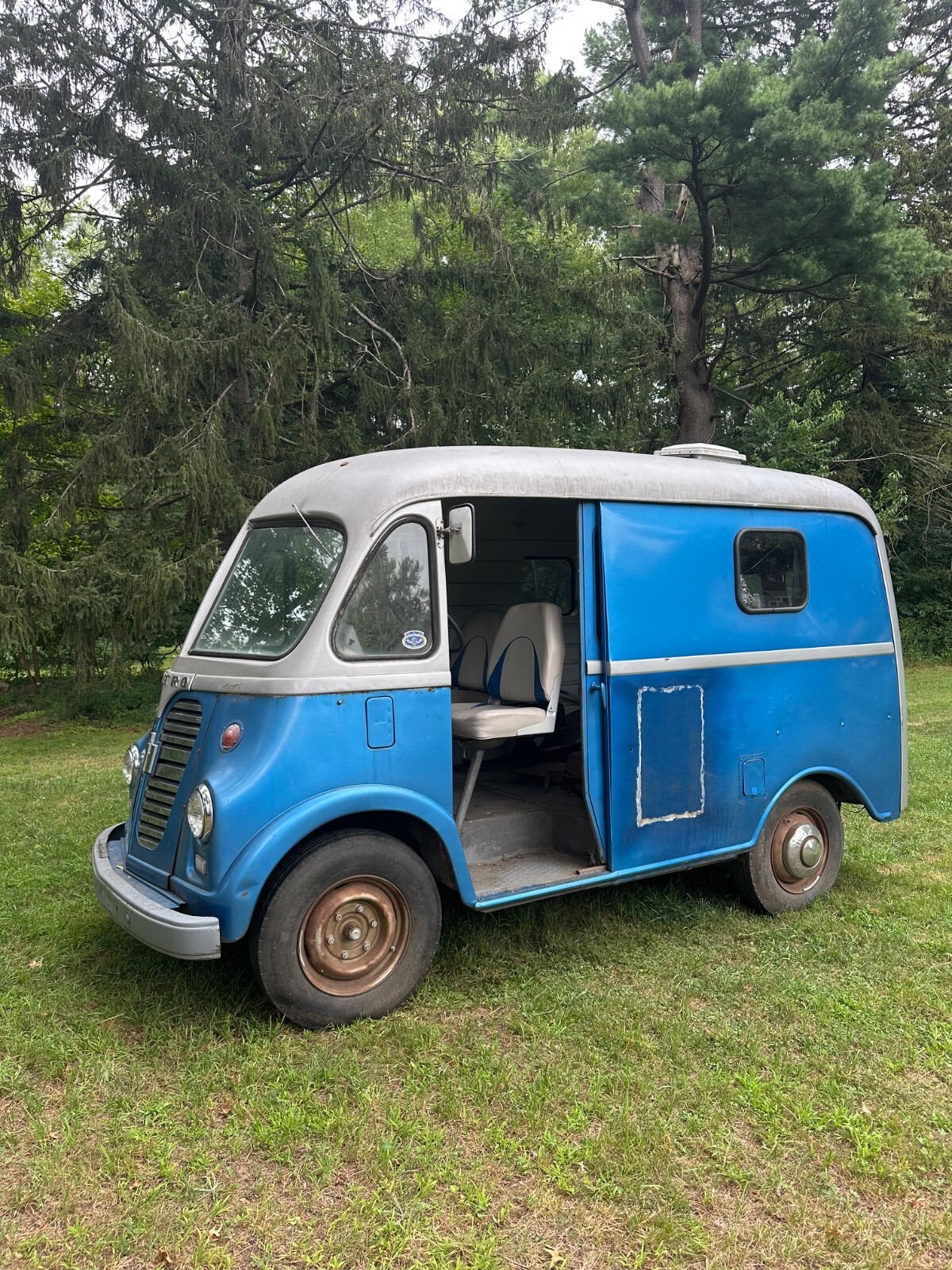 1960 International Harvester Metro - photo 2