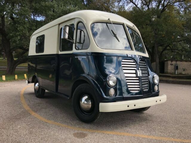 1960 International Harvester Metro A122 - photo 3