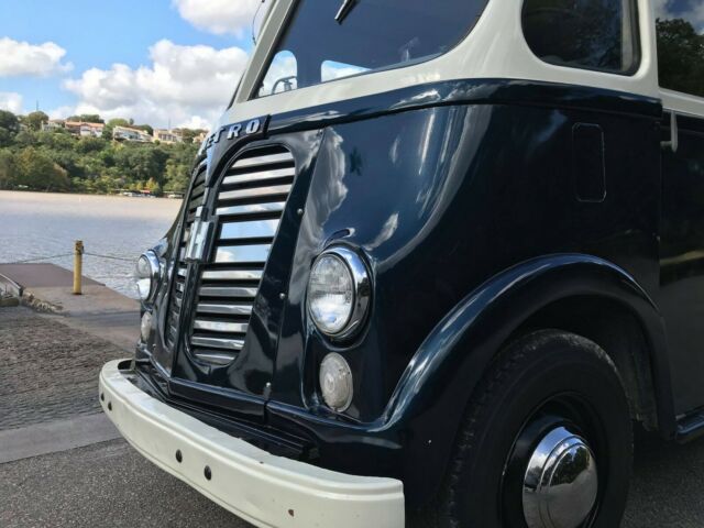 1960 International Harvester Metro A122 - photo 6