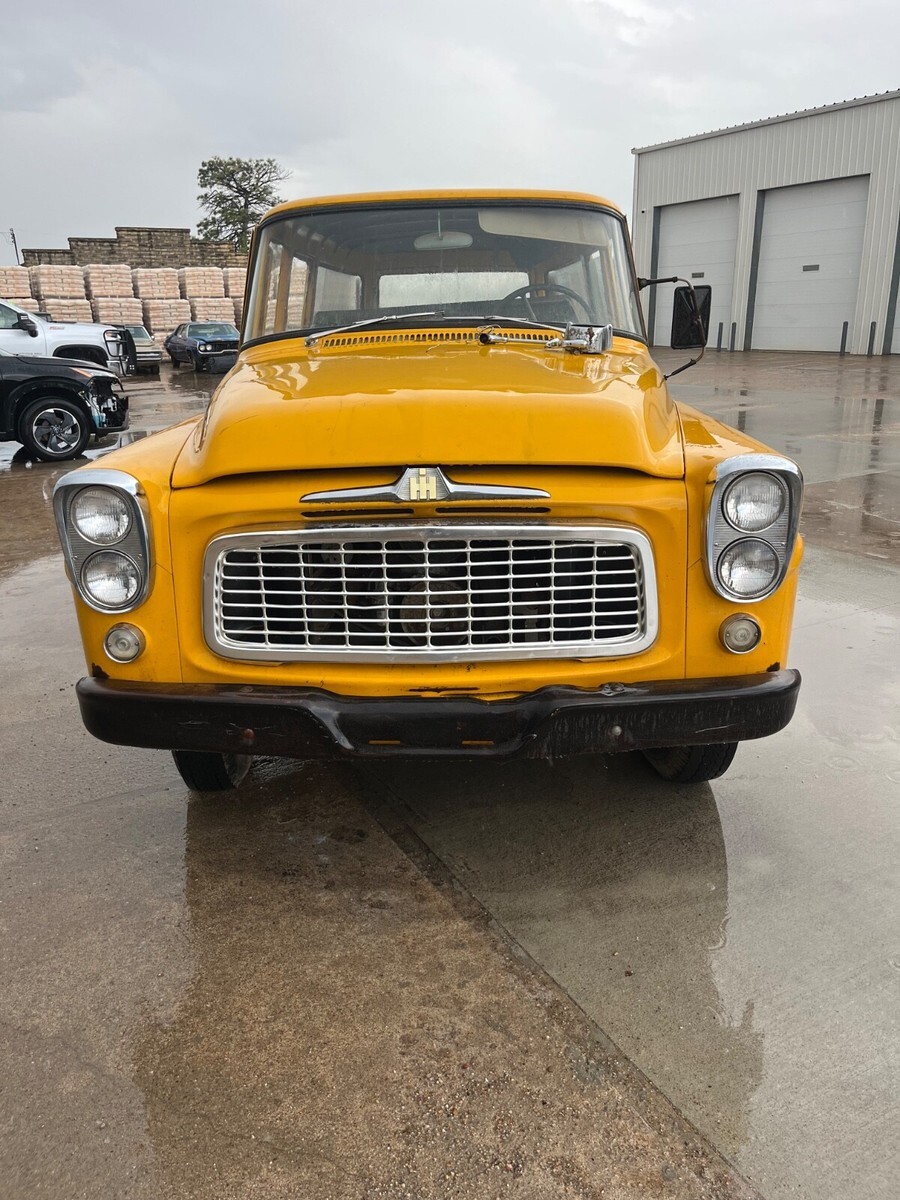 1960 International Harvester Travelall 120 - photo 3