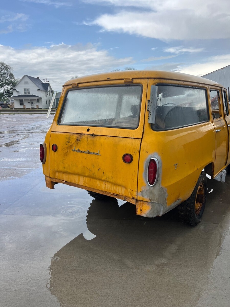 1960 International Harvester Travelall 120 - photo 4