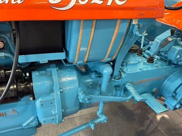 1960 LAMBORGHINI TRACTOR 3352R TRACTOR - (COLLECTOR SERIES) - photo 8