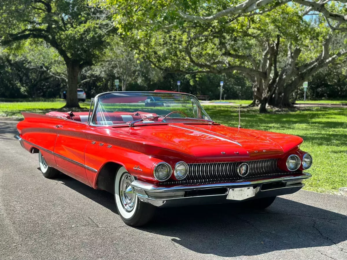 1960 LeSabre Convertible / Power Steering / Power Brakes / Power top 1960 Buick LeSabre Convertible