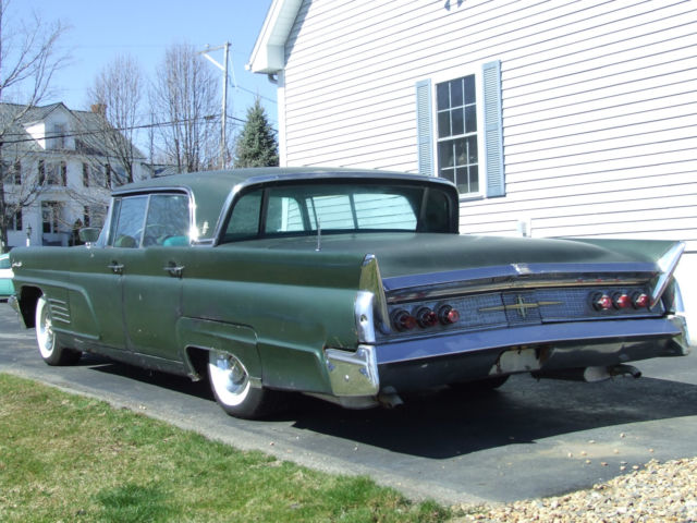 1960 Lincoln Continental Mark V - photo 2