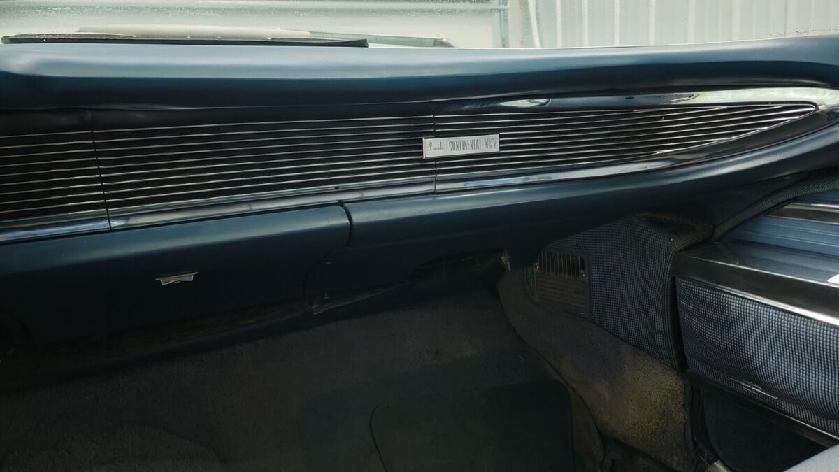 1960 Lincoln Continental Mark V - photo 10