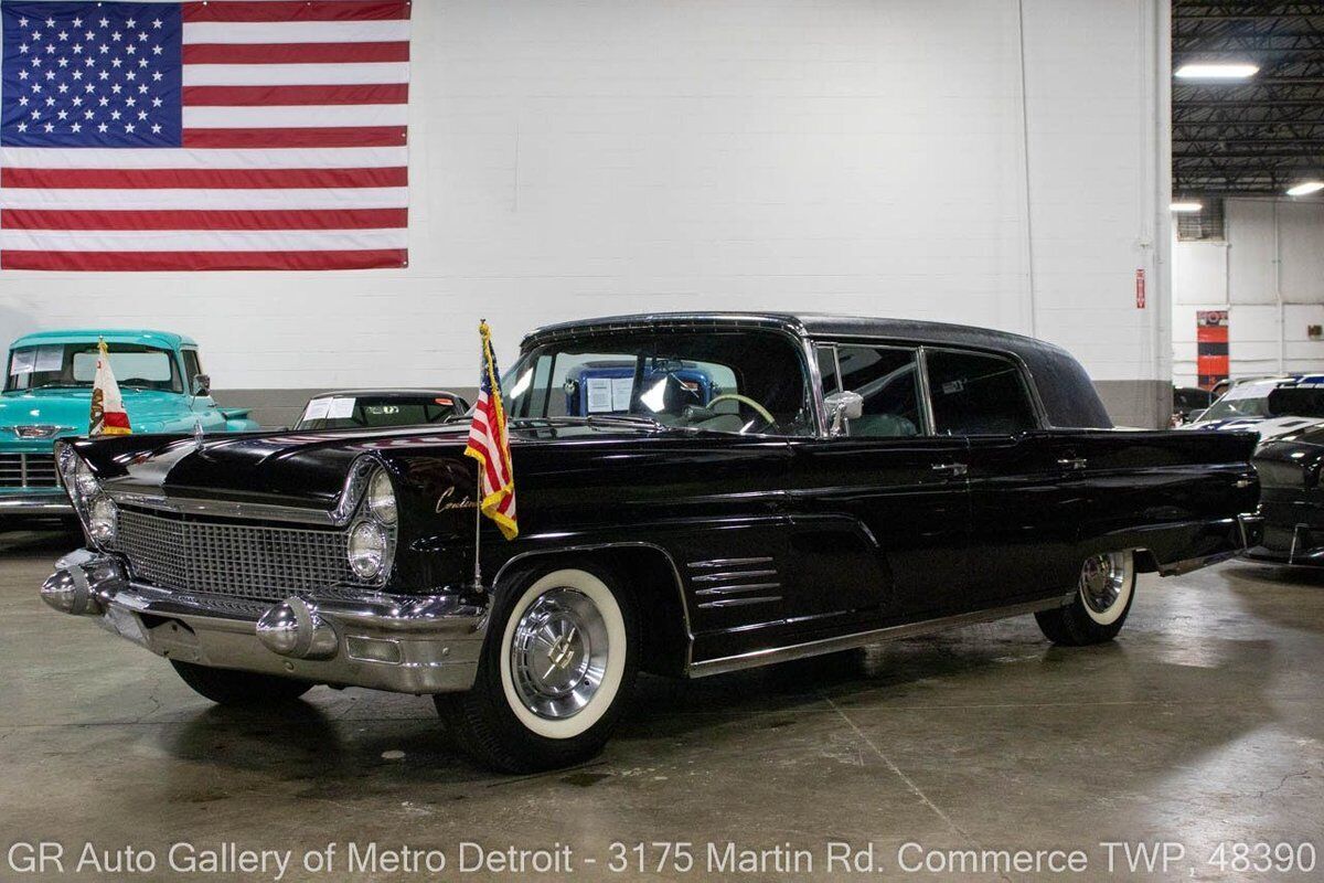 1960 Lincoln Continental Mark V - photo 13