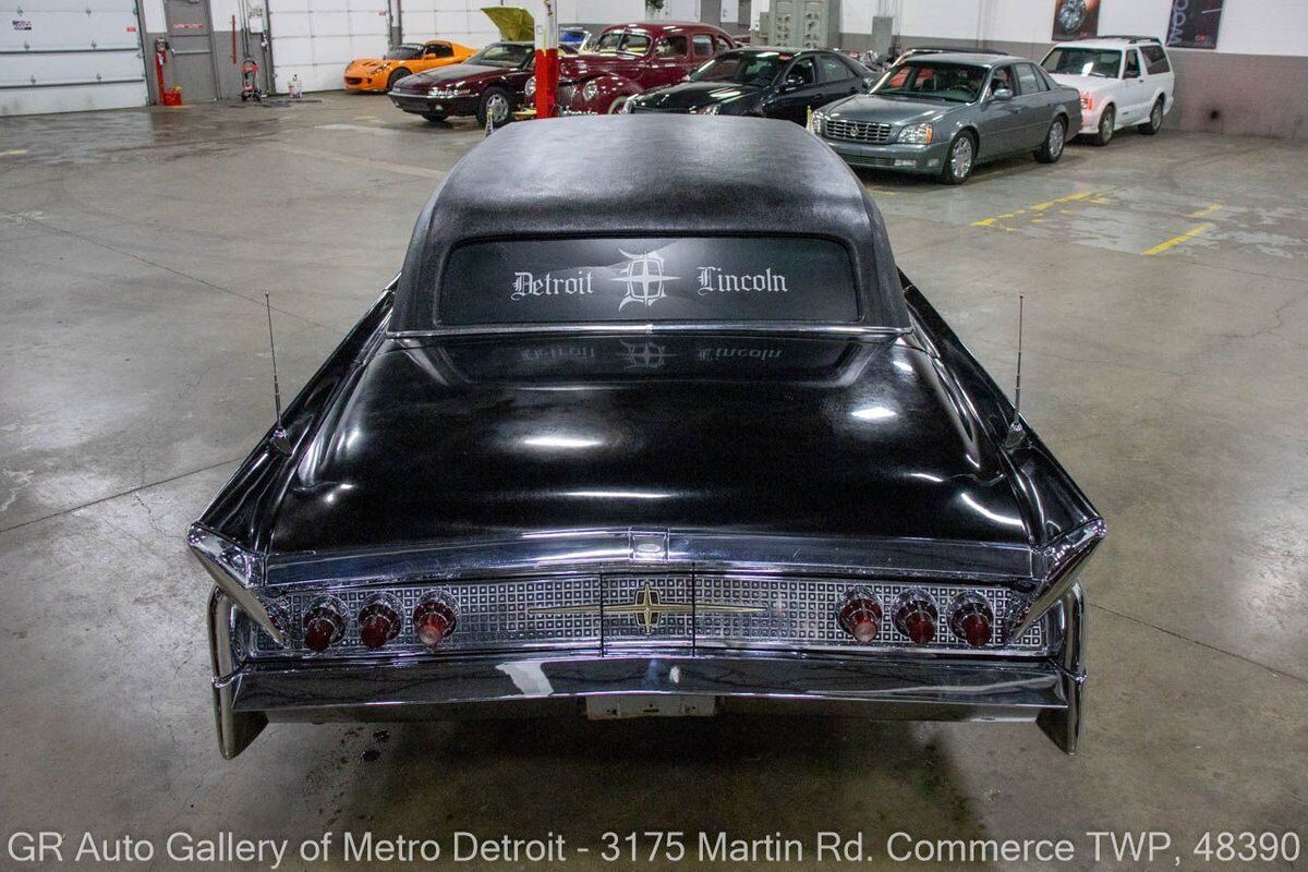 1960 Lincoln Continental Mark V - photo 4