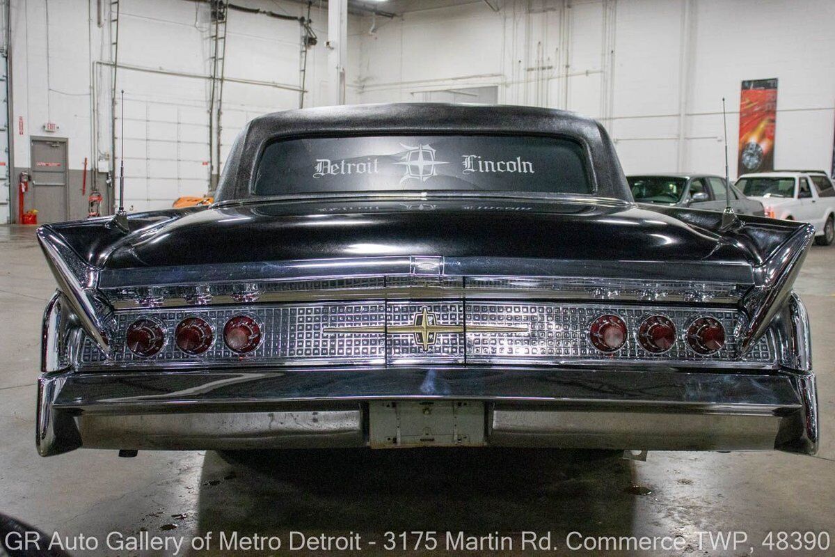 1960 Lincoln Continental Mark V - photo 5