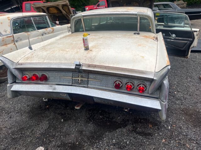 1960 Lincoln Continental mark V - photo 2