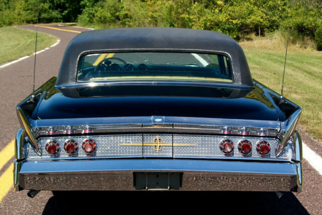 1960 Lincoln Continental - photo 7
