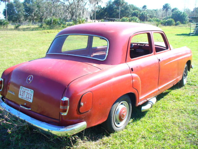 1960 Mercedes-Benz 200-Series - photo 2