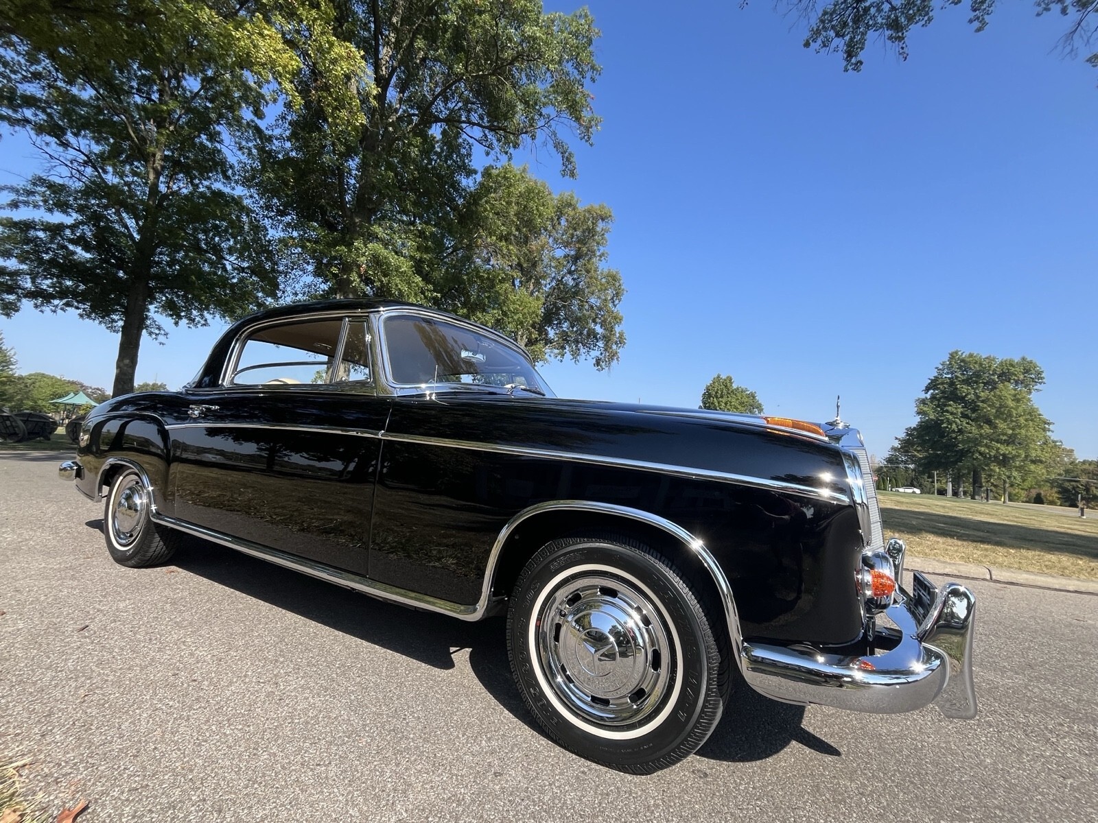 1960 Mercedes-Benz 220 S 220S - photo 2