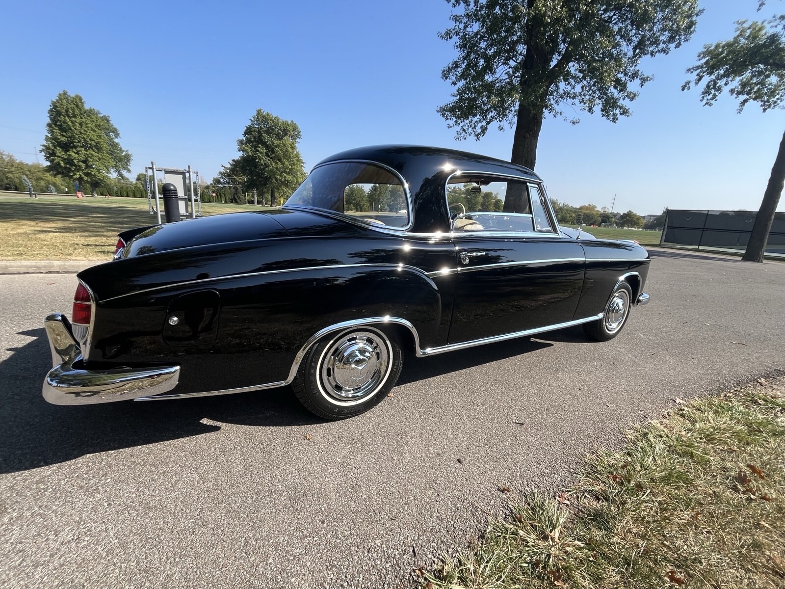 1960 Mercedes-Benz 220 S 220S - photo 3