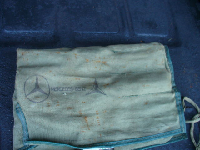 1960 Mercedes-Benz 200-Series - photo 11