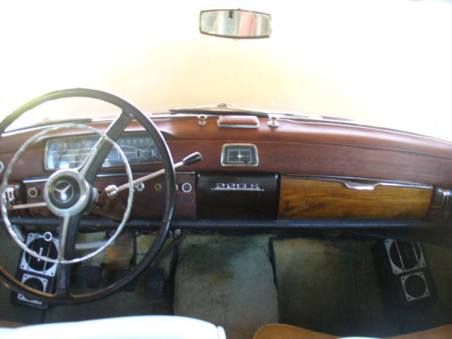 1960 Mercedes-Benz 200-Series - photo 8