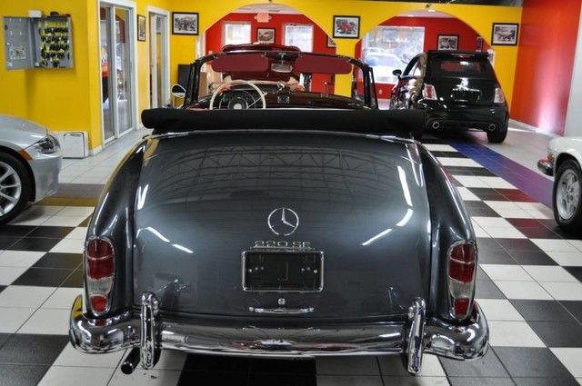 1960 Mercedes-Benz 200-Series - photo 13