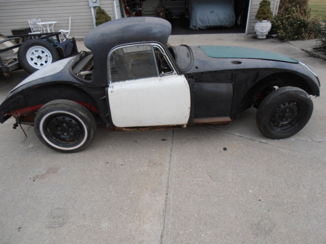 1960 MG MGA Coupe 1960 MG MGA