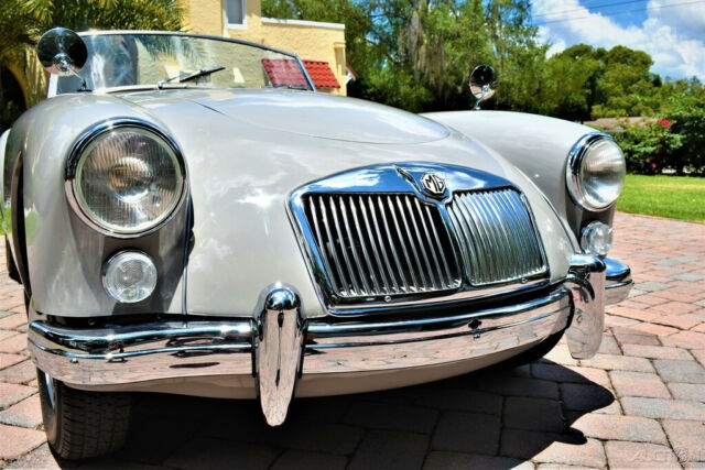 1960 MG MGA 1600 Roadster Convertible - photo 12