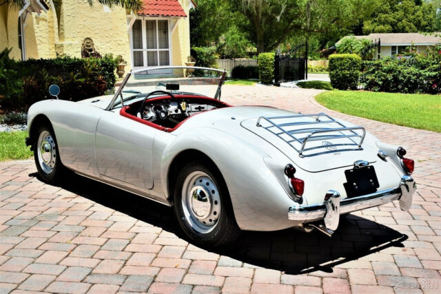 1960 MG MGA 1600 Roadster Convertible - photo 5