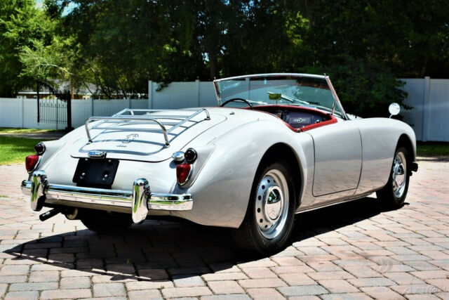 1960 MG MGA 1600 Roadster Convertible - photo 6