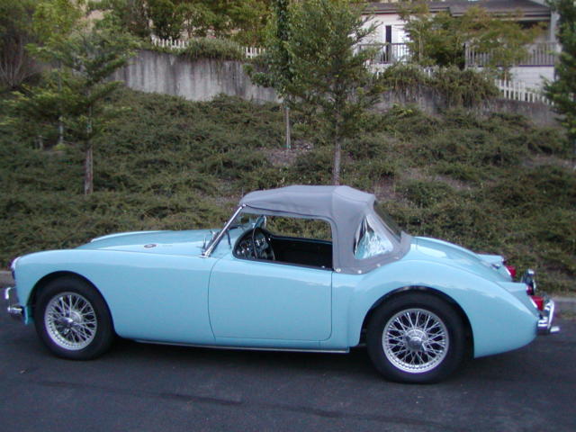 1960 MG MGA Black - photo 2