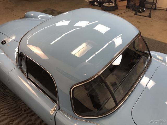 1961 MG MGA 1600 MK1 COUPE. IRIS BLUE / NAVY BLUE TRIM. GRAY CARPETS. WIRES - photo 12