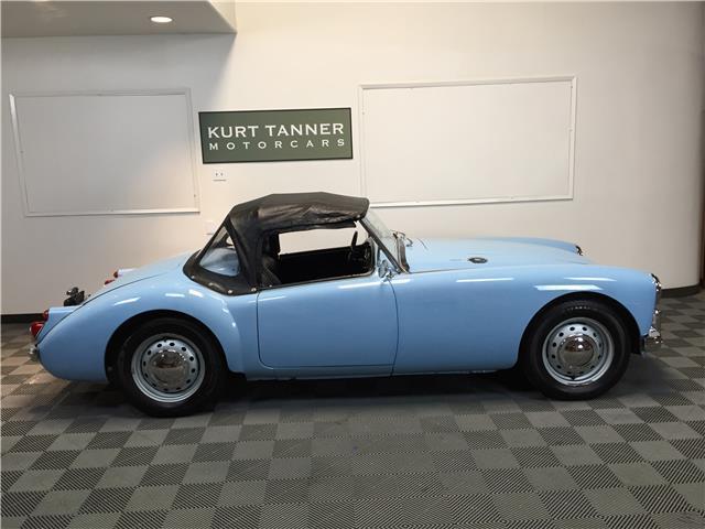 1960 MG MGA Roadster - photo 3