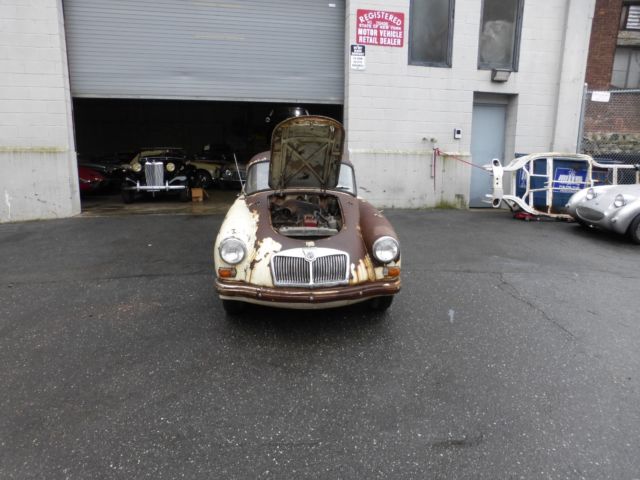 1960 MG MGA Coupe - photo 10