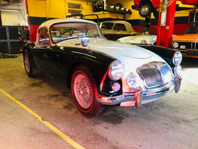 1960 MG MGA COUPE - photo 2