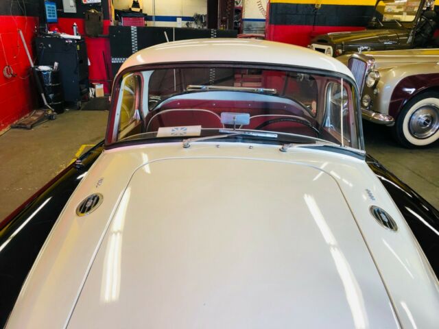 1960 MG MGA COUPE - photo 4