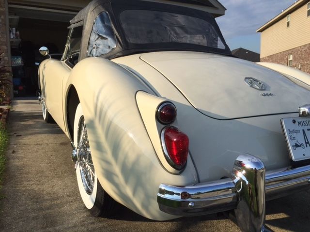 1960 MG MGA Roadster - photo 4