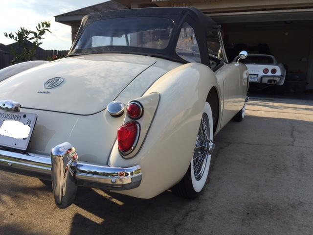 1960 MG MGA Roadster - photo 3