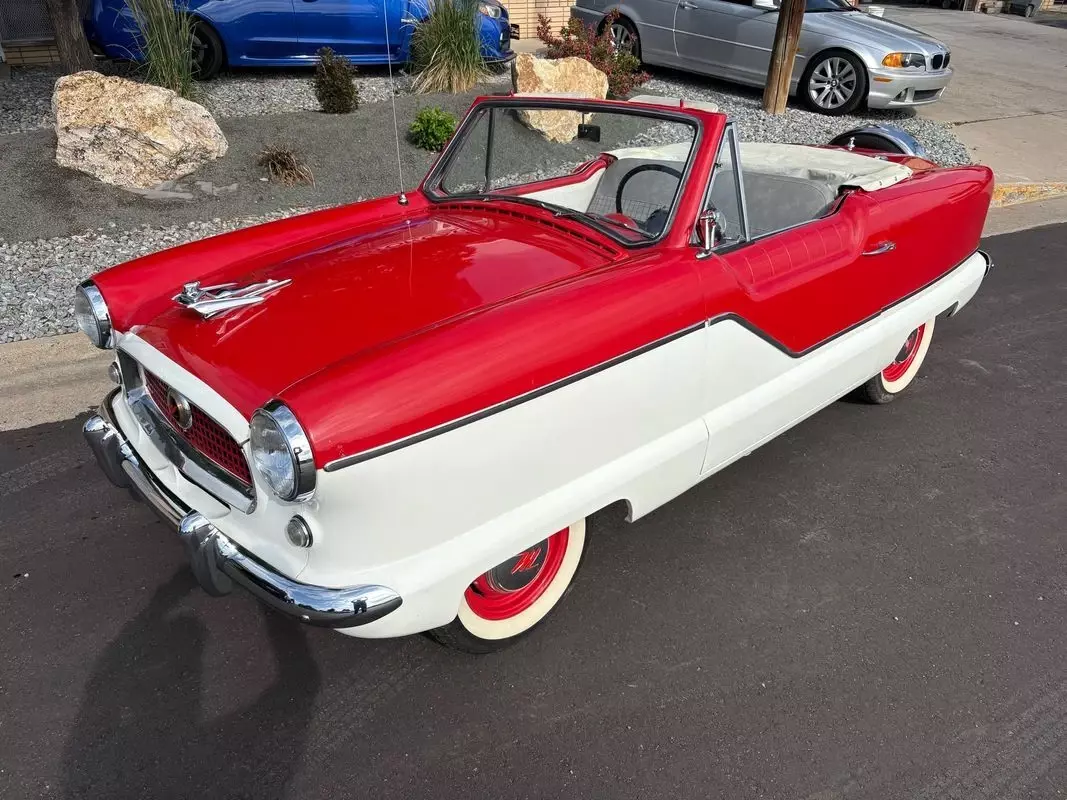 1960 Nash Metropolitan Convertible Very cute Little Nash Metropolitan 25,625 Mil 1960 Nash Metropolitan Convertible Very cute Little Nash Metropolitan