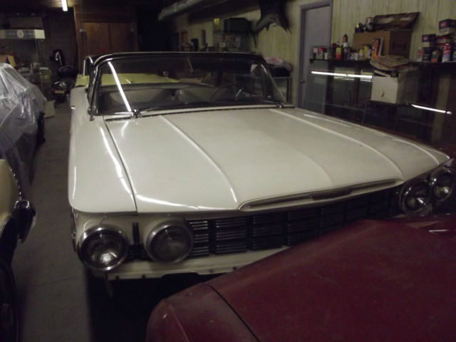 1960 Oldsmobile Eighty-Eight Deluxe 88 Convertible - photo 2