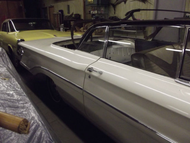 1960 Oldsmobile Eighty-Eight Deluxe 88 Convertible - photo 4