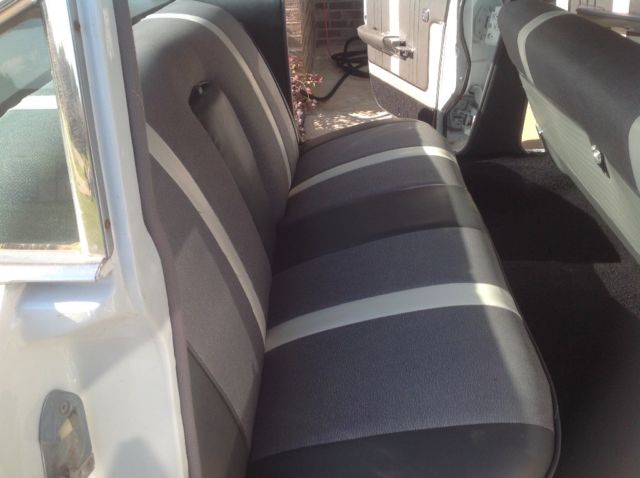 1960 Oldsmobile Ninety-Eight Four door sedan - photo 7