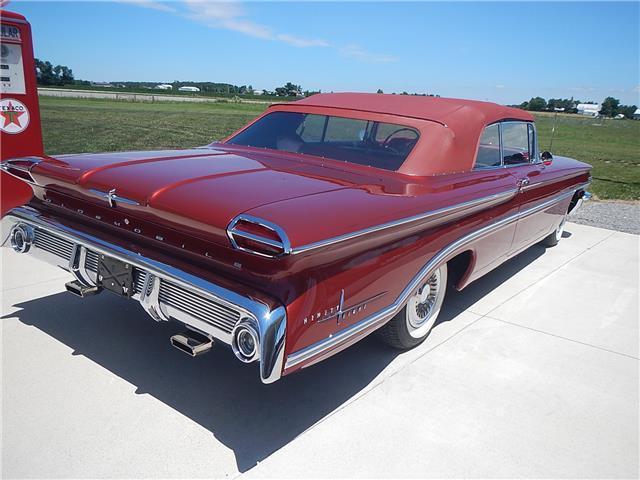 1960 Oldsmobile Ninety-Eight Convertible - photo 12